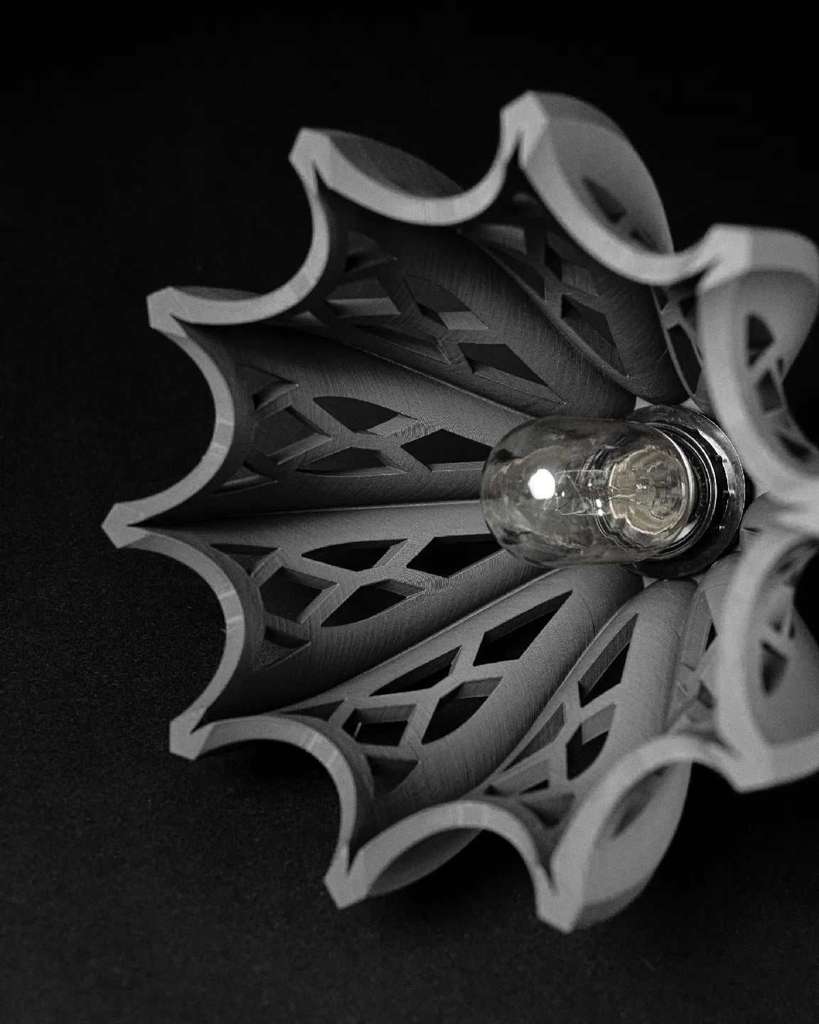 🕯️ Gothic Bloom Pendant Lamp – 3D Printed Light Shade