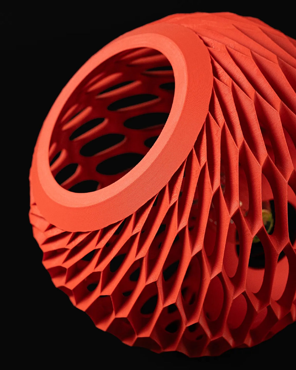 🔴 Emberlace Pendant Lamp – 3D Printed Light Shade
