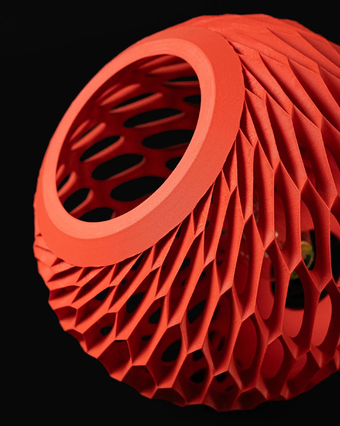 🔴 Emberlace Pendant Lamp – 3D Printed Light Shade