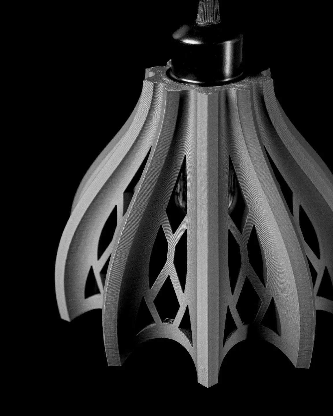 🕯️ Gothic Bloom Pendant Lamp – 3D Printed Light Shade