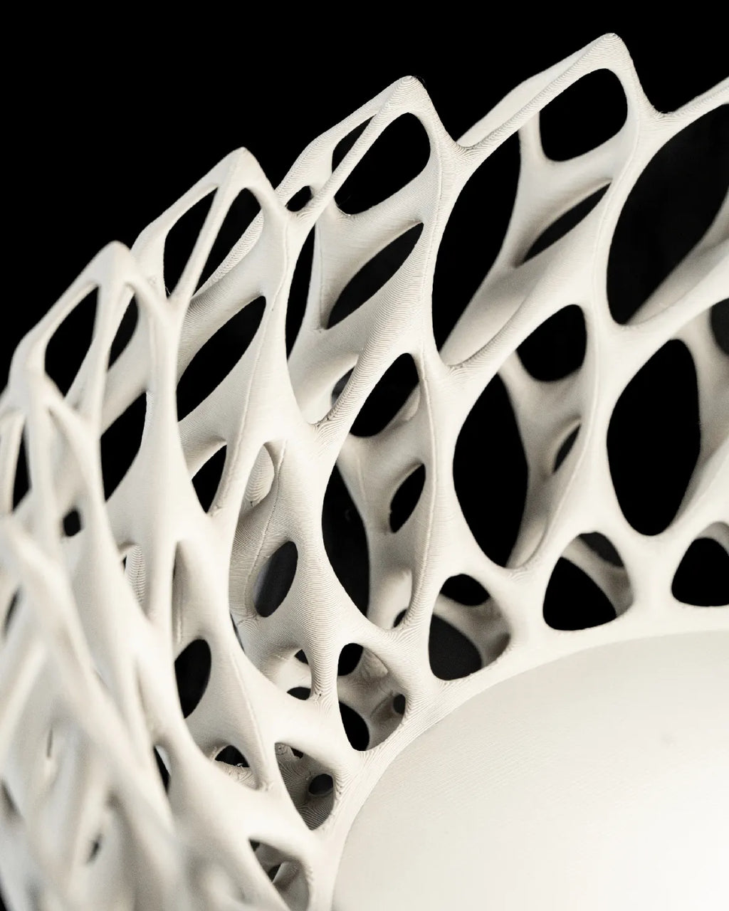 LatticeFlow Bowl – Elegance in Motion