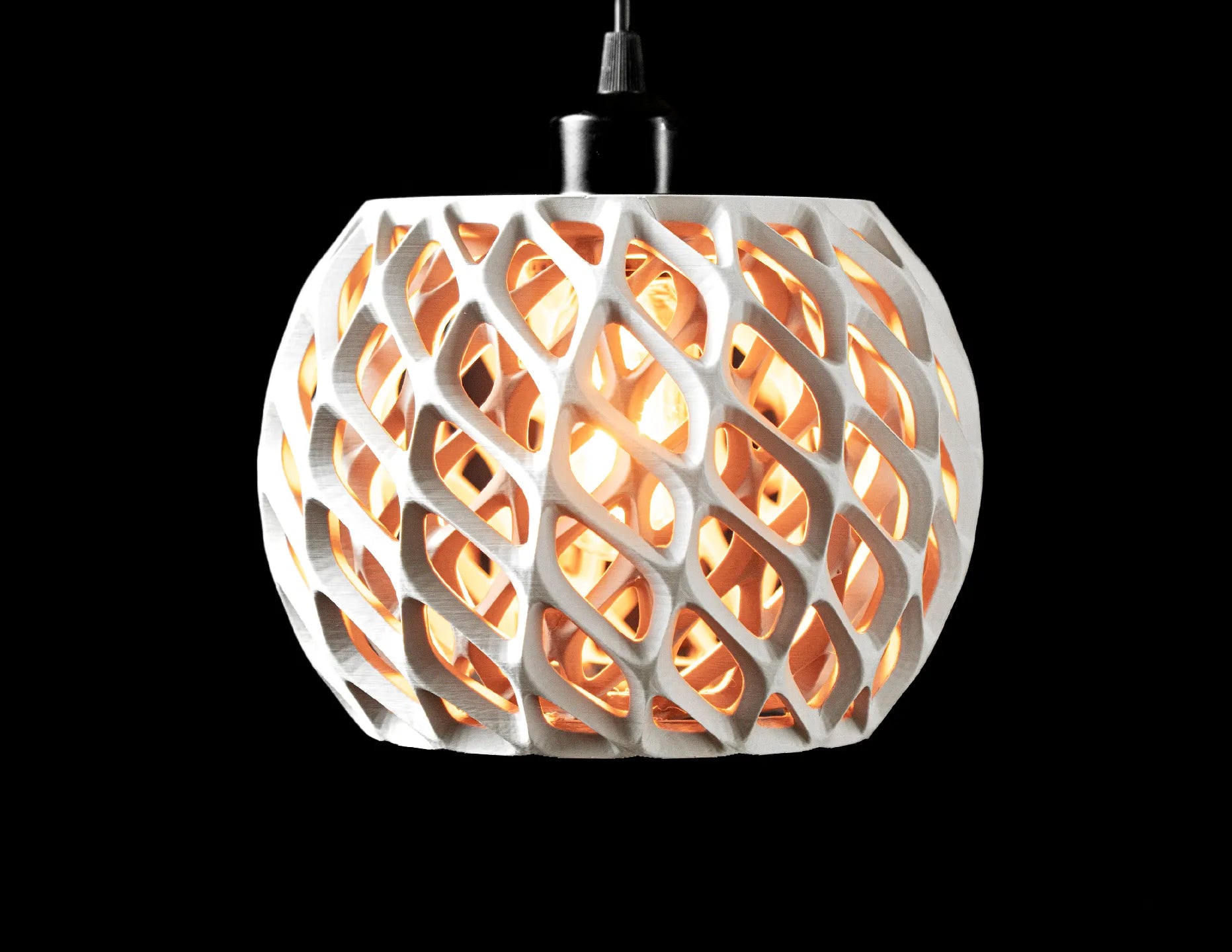🕸️ Woven Nest Pendant Lamp – 3D Printed Parametric Light Shade