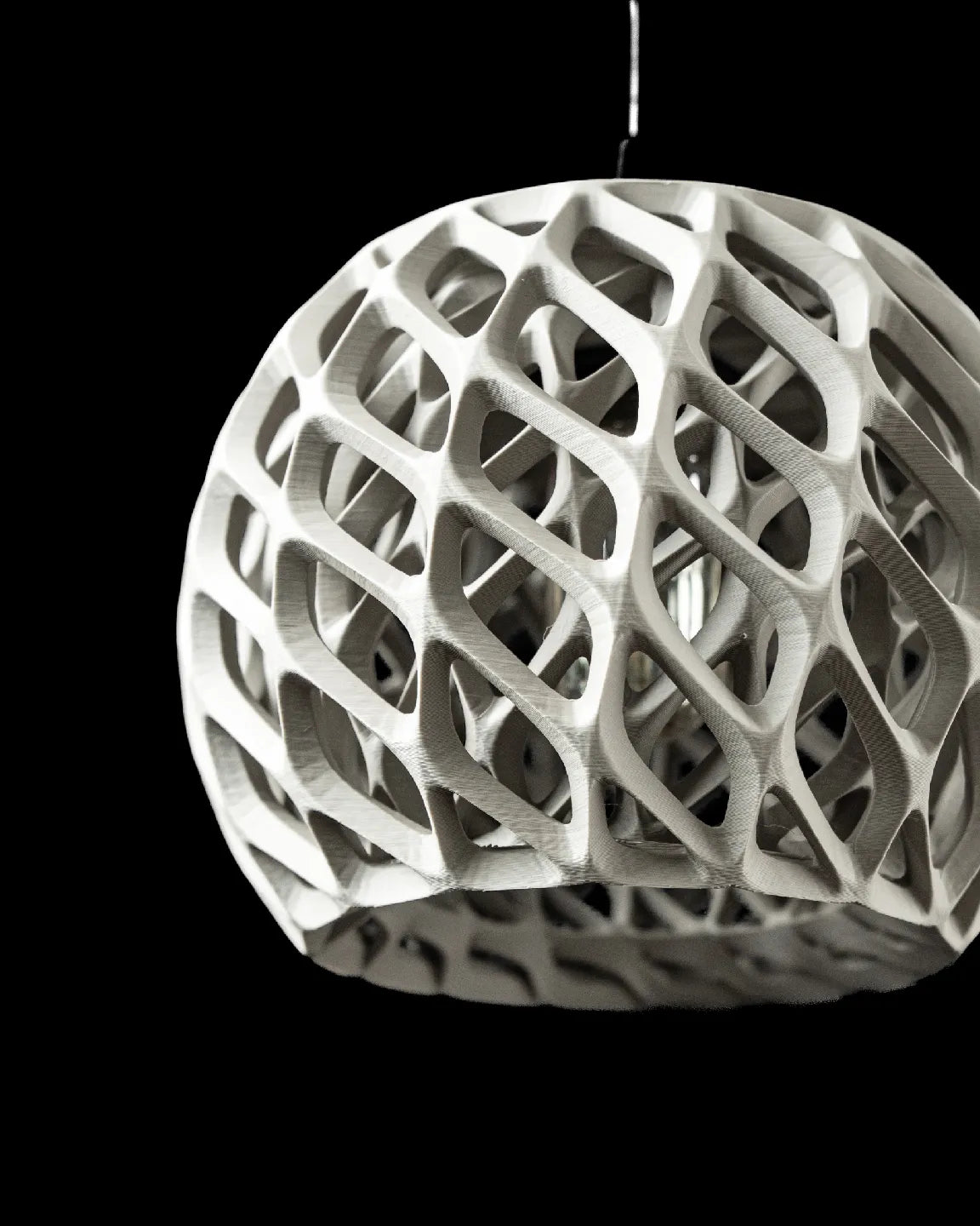 🕸️ Woven Nest Pendant Lamp – 3D Printed Parametric Light Shade