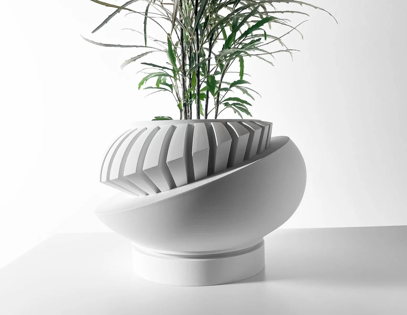 HelixSlat 3D-Printed Planter Pot